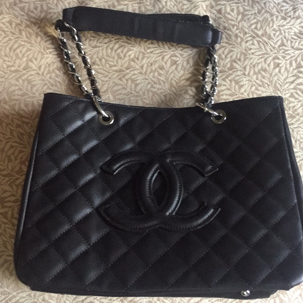Black should purse